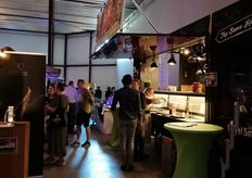 Bij de foodtruck van Fano werd volop geproefd